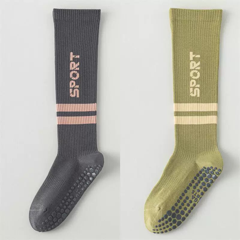 Hawecc | Indoor Mid-Calf Split-Toe Yoga Socks