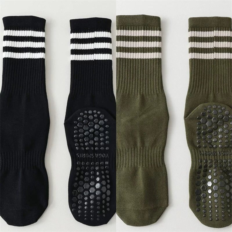 Hawecc | Indoor Mid-Calf Socks for Women with Grip and Split Toe