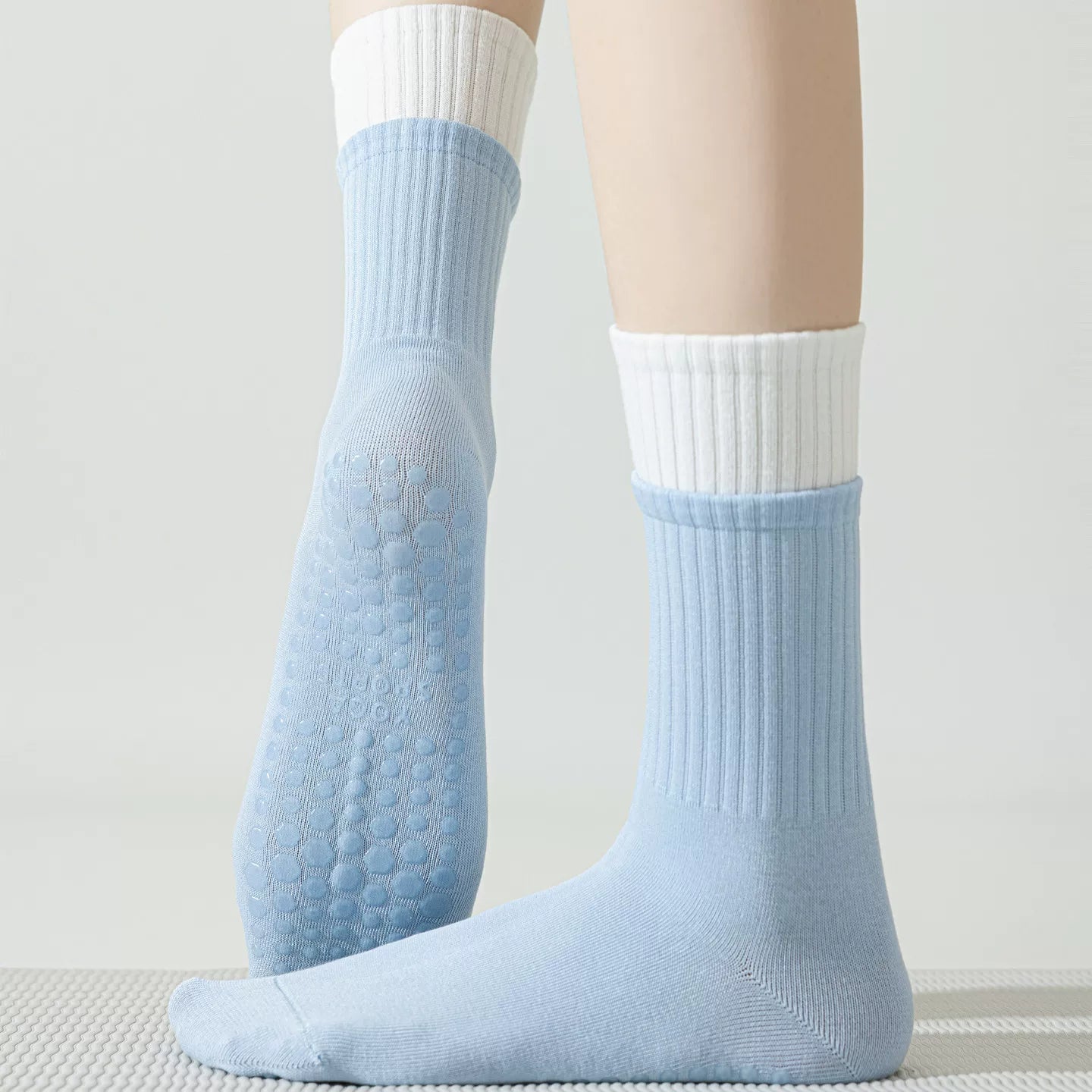 Hawecc | Women’s Non-Slip Split-Toe Socks for Pilates and Yoga