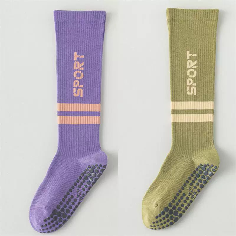 Hawecc | Indoor Mid-Calf Split-Toe Yoga Socks