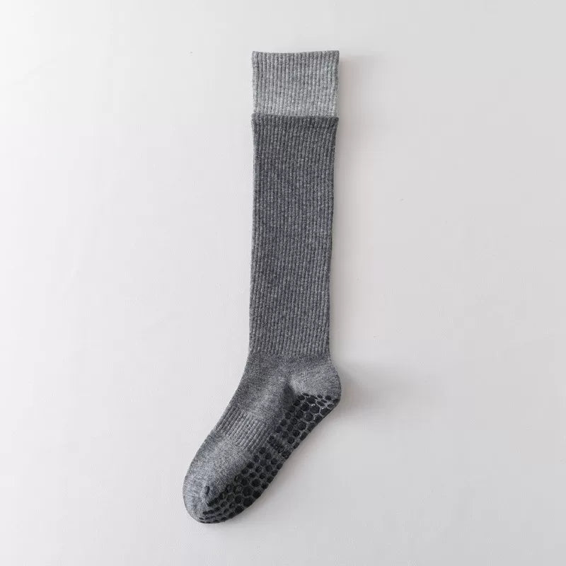 Hawecc | Indoor Split-Toe Yoga Socks for Women
