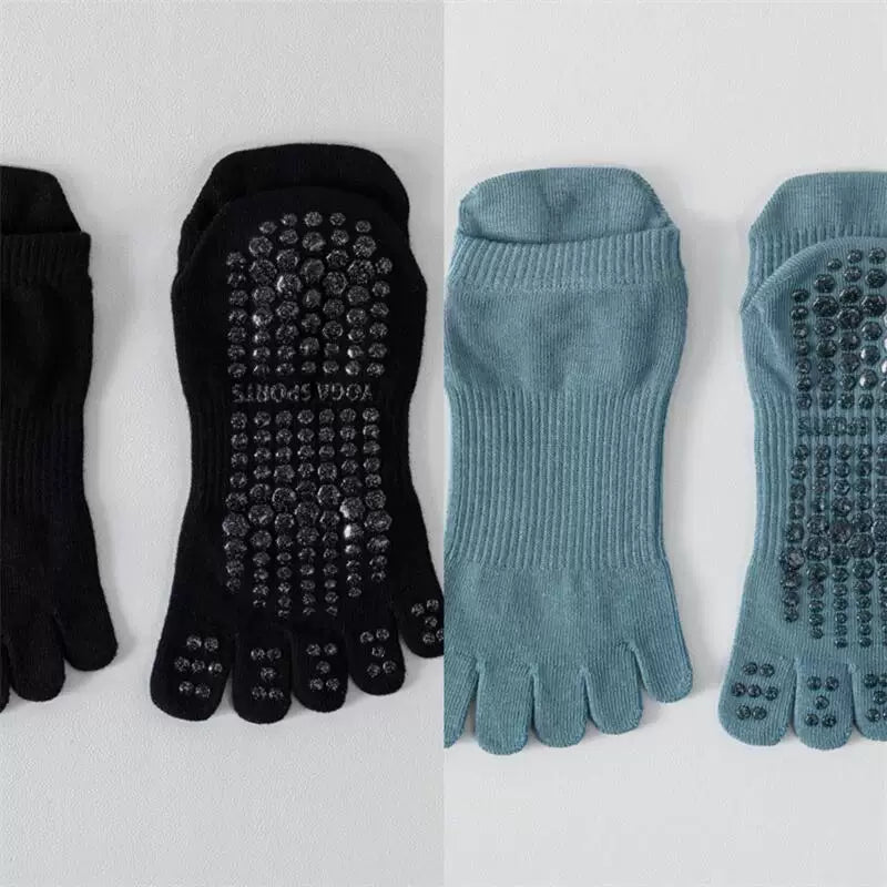 Hawecc | Indoor Fitness Socks with Split-Toe and Grip