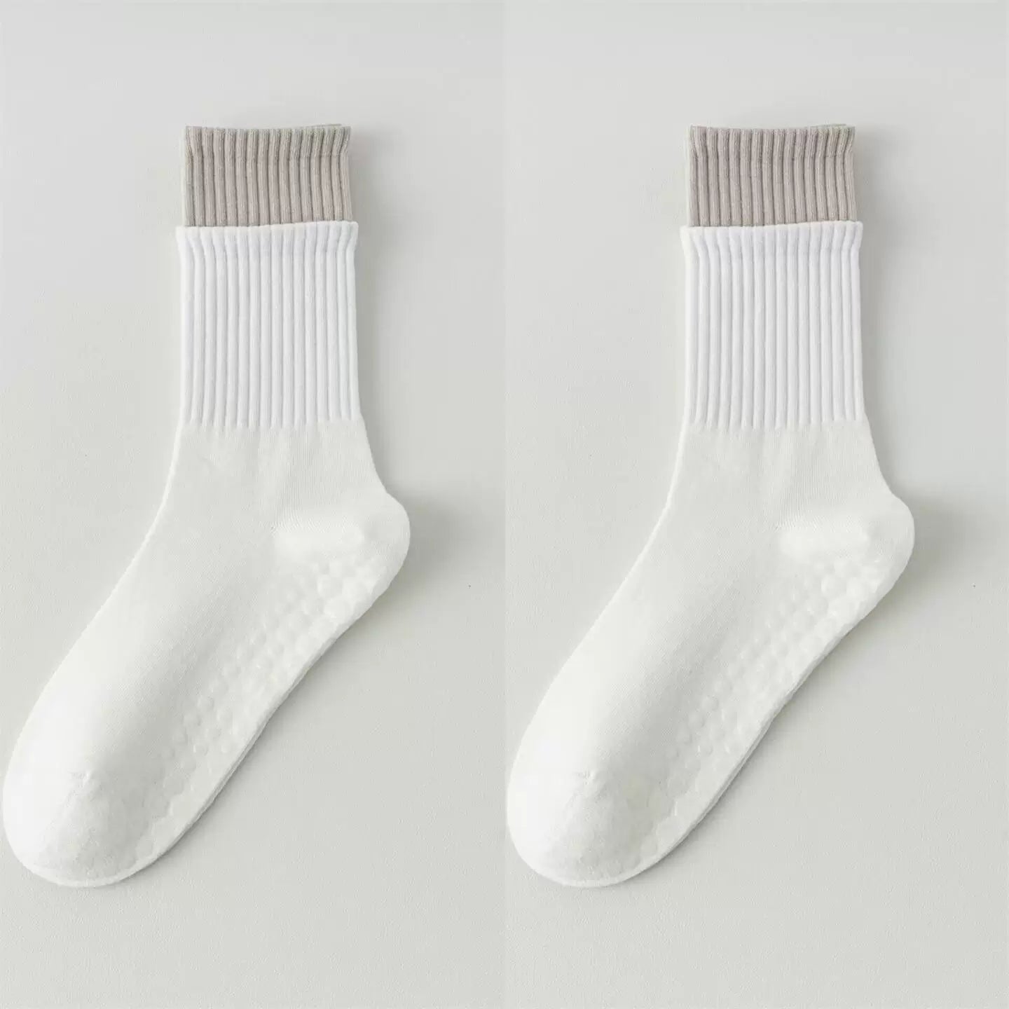 Hawecc | Women’s Non-Slip Split-Toe Socks for Pilates and Yoga