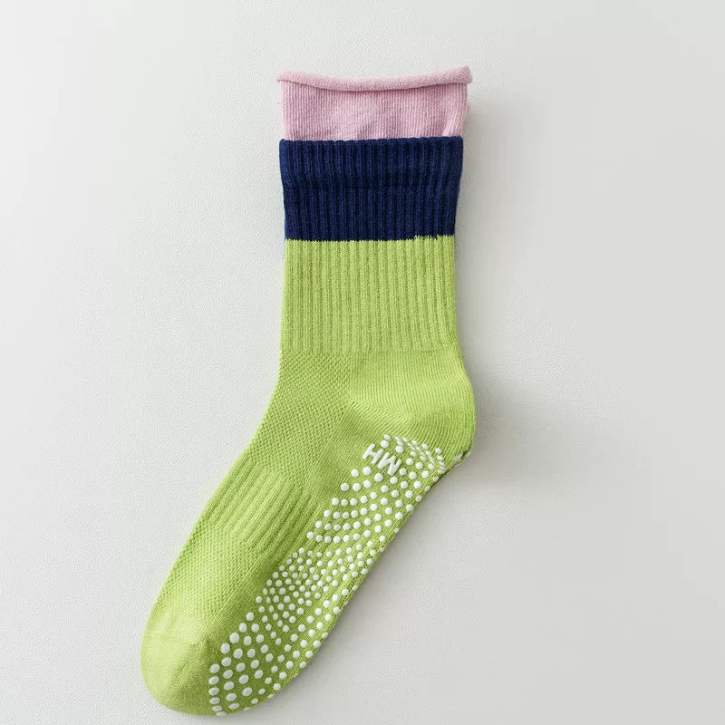 Hawecc | Non-Slip Split-Toe Mid-Calf Socks for Floor Workouts