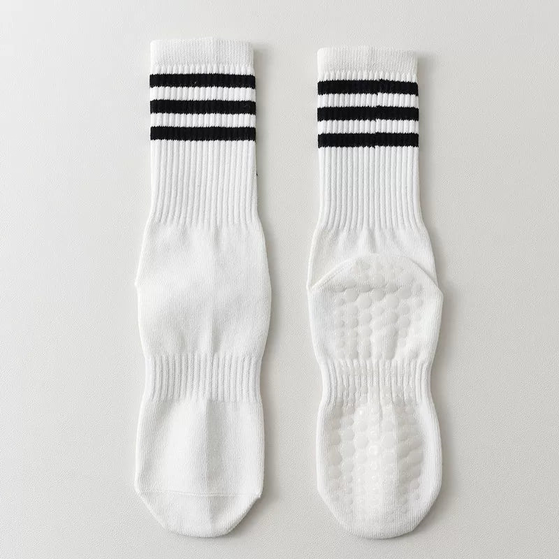 Hawecc | Indoor Mid-Calf Socks for Women with Grip and Split Toe