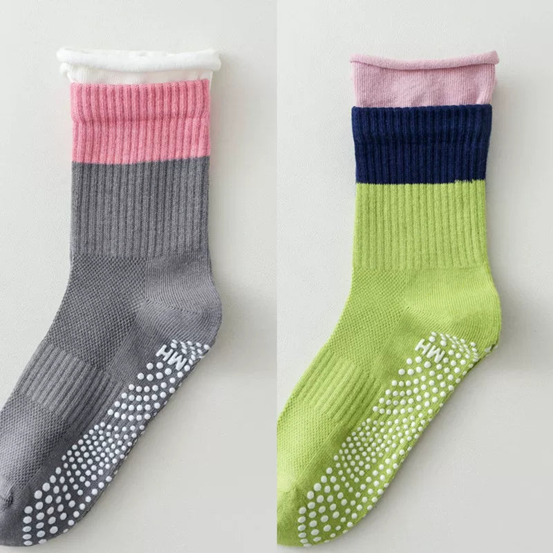 Hawecc | Non-Slip Split-Toe Mid-Calf Socks for Floor Workouts