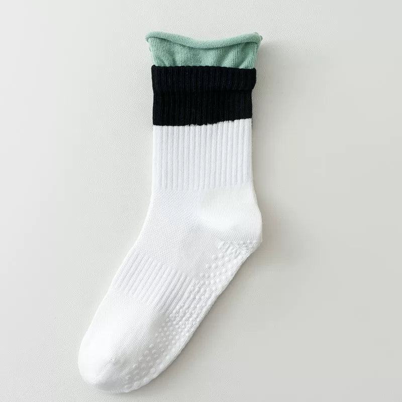 Hawecc | Non-Slip Split-Toe Mid-Calf Socks for Floor Workouts