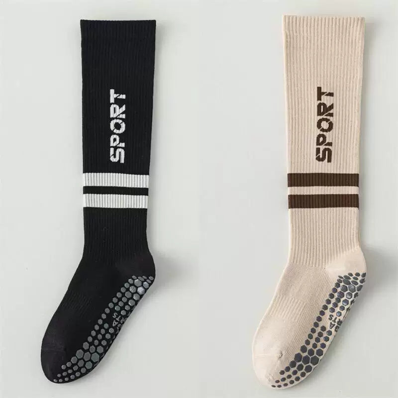 Hawecc | Indoor Mid-Calf Split-Toe Yoga Socks