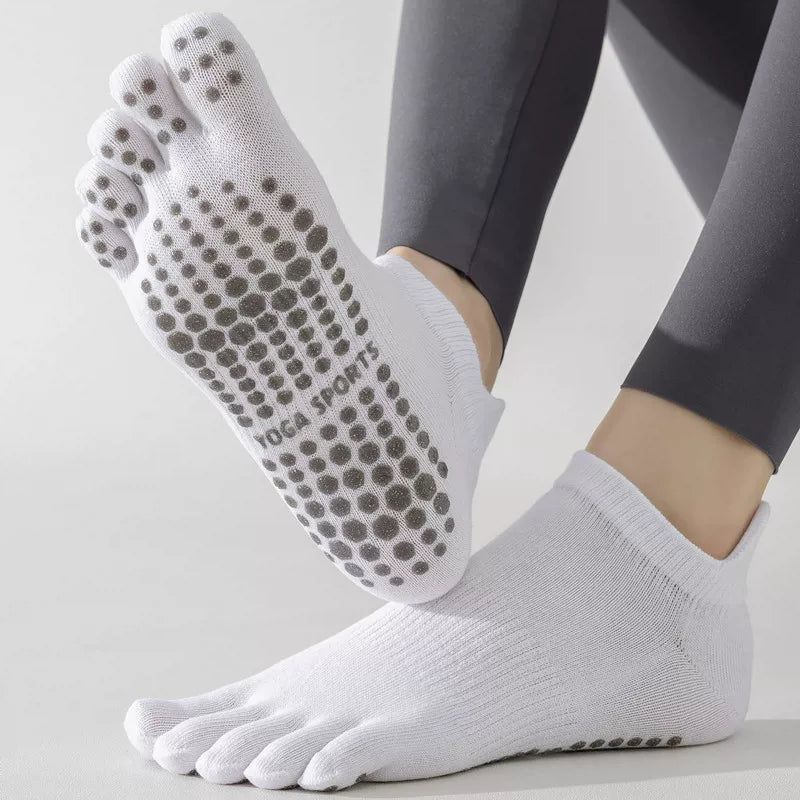 Hawecc | Indoor Fitness Socks with Split-Toe and Grip